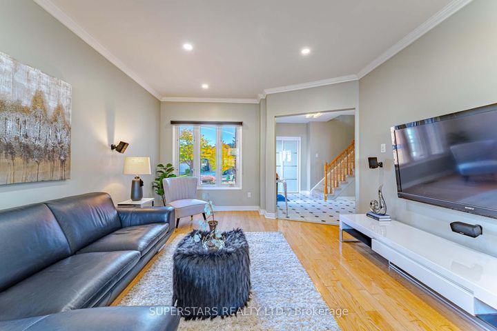 Photo 8 at 103 New Forest Square, Steeles, Toronto