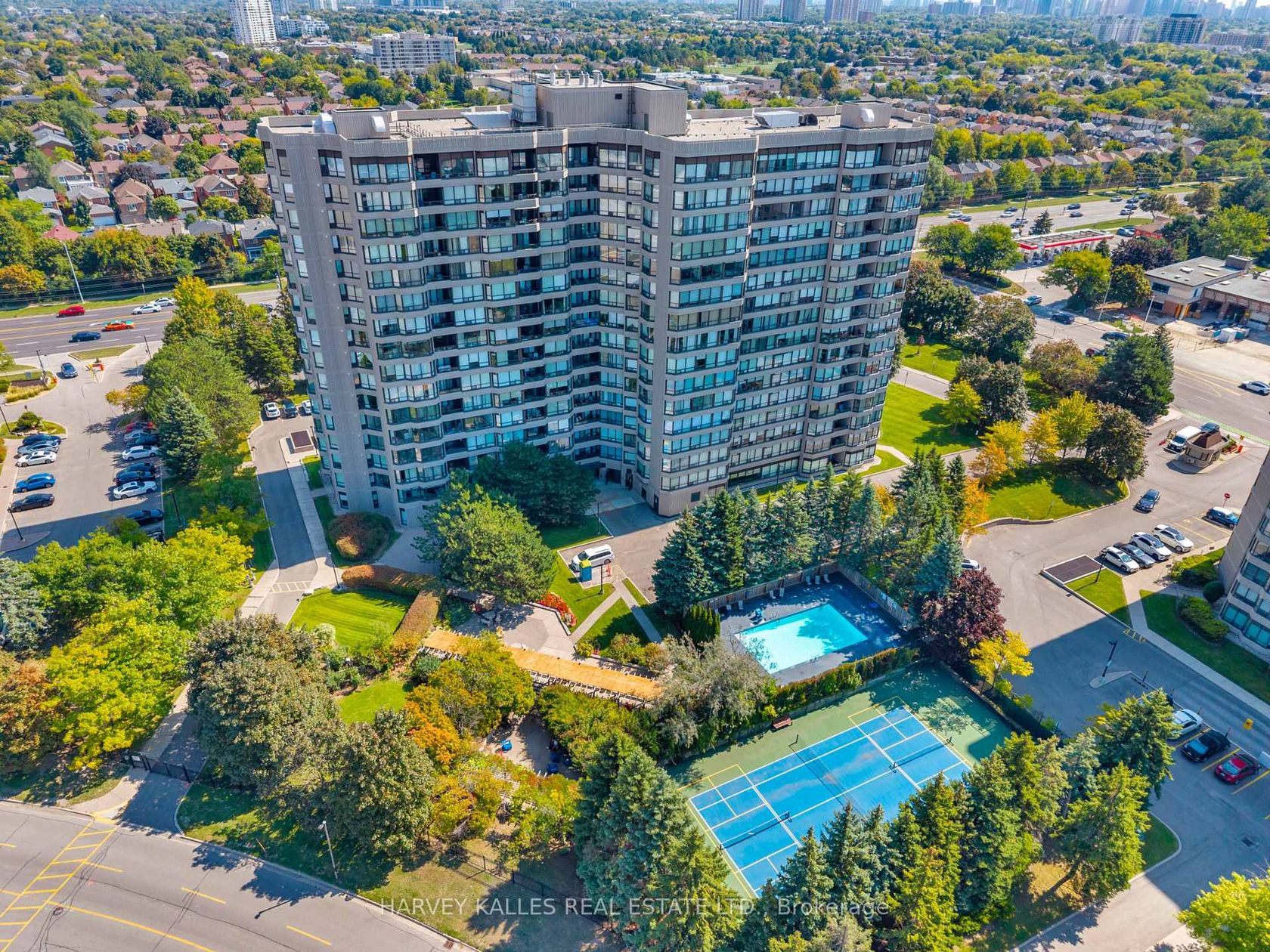 1411 - 7440 Bathurst Street, Brownridge, Vaughan 