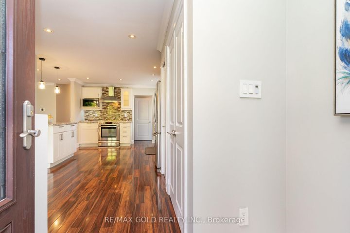 Photo 4 at 39 Ascot Avenue, Avondale, Brampton