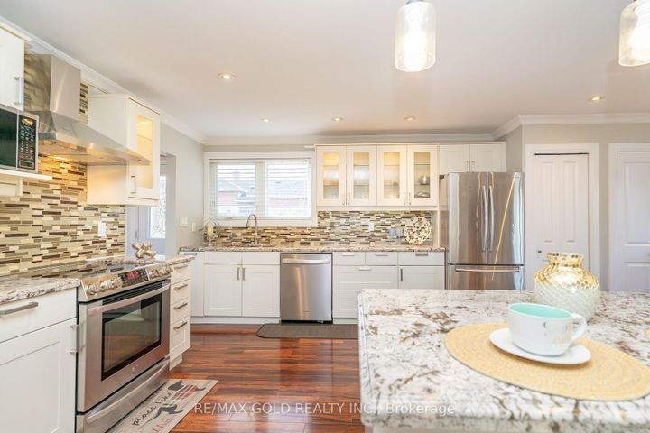 Photo 14 at 39 Ascot Avenue, Avondale, Brampton