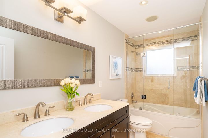 Photo 23 at 39 Ascot Avenue, Avondale, Brampton