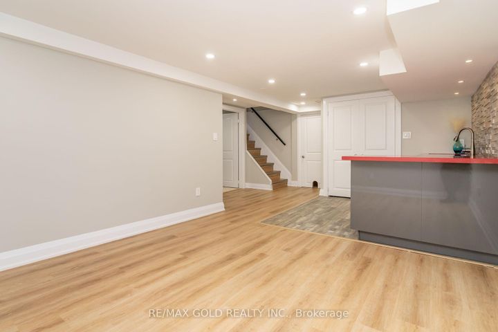 Photo 30 at 39 Ascot Avenue, Avondale, Brampton