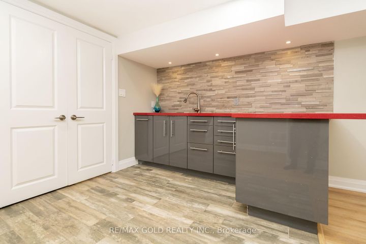 Photo 31 at 39 Ascot Avenue, Avondale, Brampton