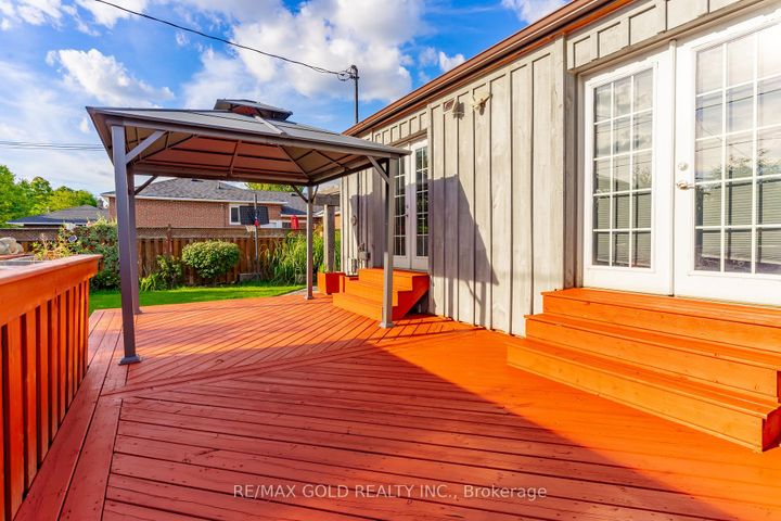 Photo 40 at 39 Ascot Avenue, Avondale, Brampton