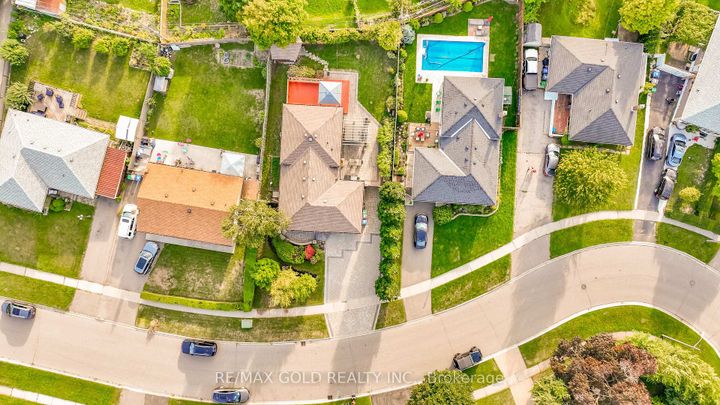 Photo 44 at 39 Ascot Avenue, Avondale, Brampton