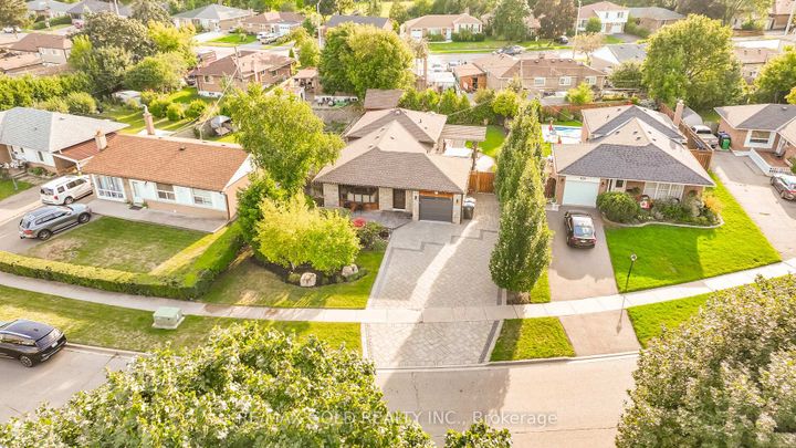 Photo 45 at 39 Ascot Avenue, Avondale, Brampton
