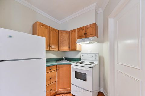 Photo 7 at 454 Donlands Avenue, East York, Toronto