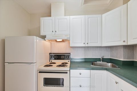 Photo 17 at 454 Donlands Avenue, East York, Toronto
