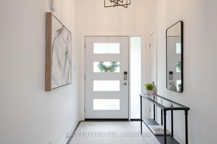 Photo 1 at 1533 Rometown Drive, Lakeview, Mississauga