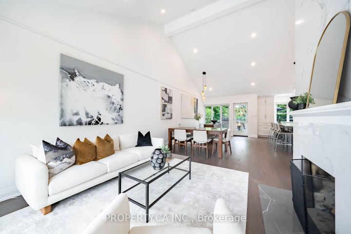 Photo 9 at 1533 Rometown Drive, Lakeview, Mississauga