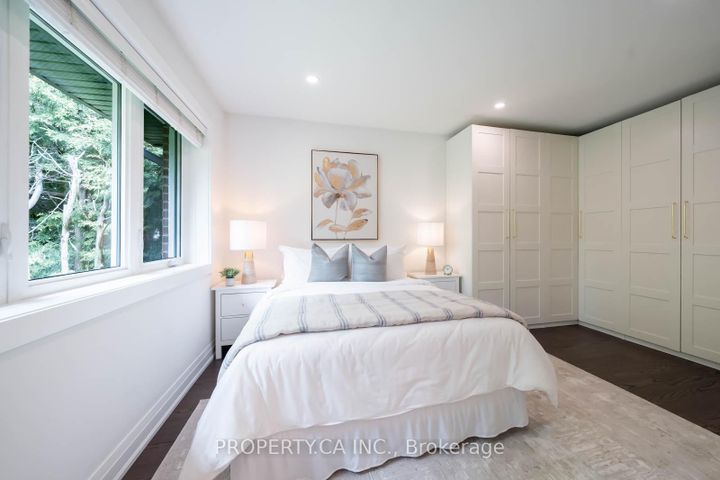 Photo 13 at 1533 Rometown Drive, Lakeview, Mississauga