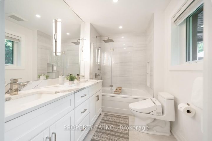 Photo 15 at 1533 Rometown Drive, Lakeview, Mississauga
