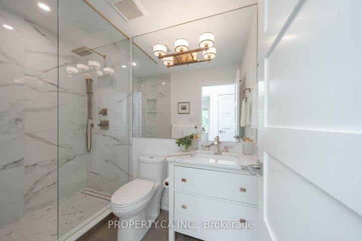 Photo 21 at 1533 Rometown Drive, Lakeview, Mississauga