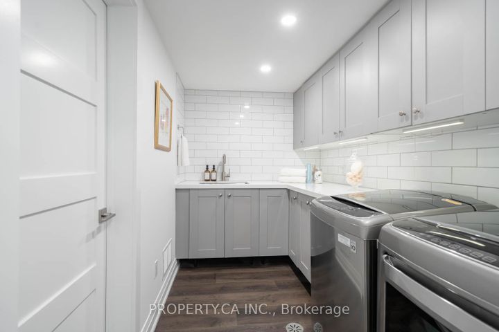 Photo 24 at 1533 Rometown Drive, Lakeview, Mississauga