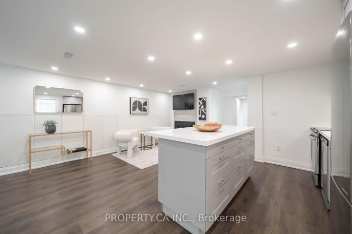 Photo 26 at 1533 Rometown Drive, Lakeview, Mississauga