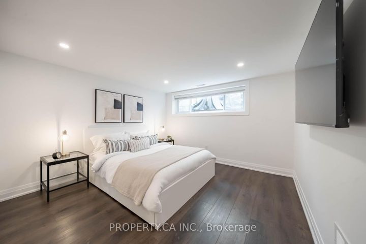 Photo 32 at 1533 Rometown Drive, Lakeview, Mississauga