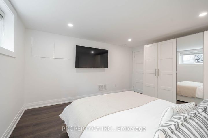 Photo 34 at 1533 Rometown Drive, Lakeview, Mississauga
