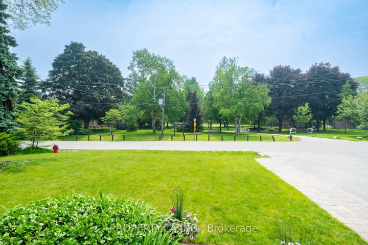 Photo 40 at 1533 Rometown Drive, Lakeview, Mississauga