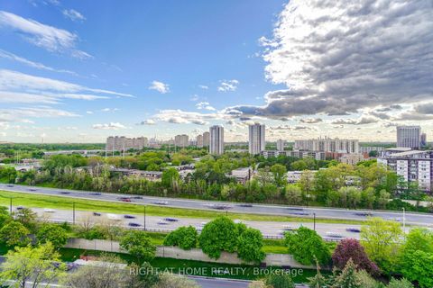Photo 5 at 1607 - 5 Shady Golfway, Flemingdon Park, Toronto