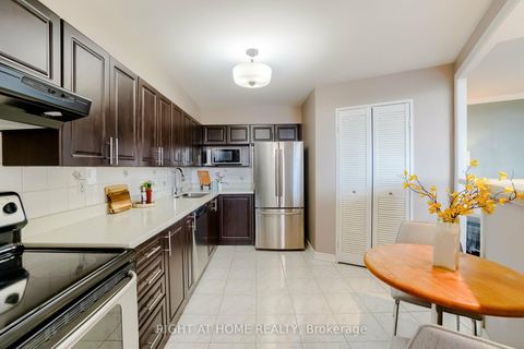 Photo 8 at 1607 - 5 Shady Golfway, Flemingdon Park, Toronto