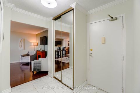 Photo 11 at 1607 - 5 Shady Golfway, Flemingdon Park, Toronto