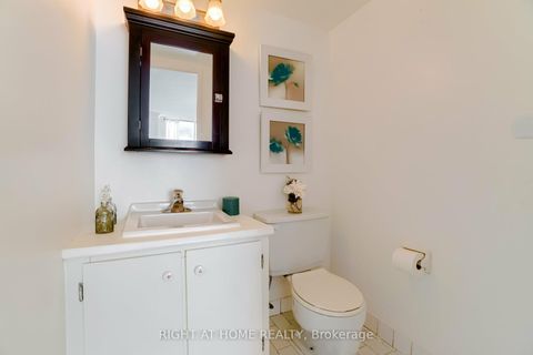 Photo 13 at 1607 - 5 Shady Golfway, Flemingdon Park, Toronto