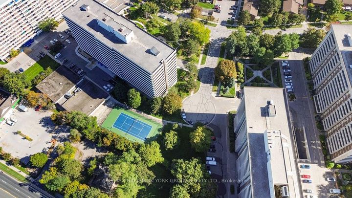 Photo 15 at 810 - 50 Inverlochy Boulevard, Royal Orchard, Markham
