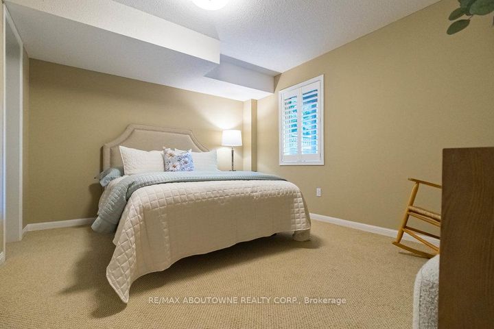 Photo 31 at 2 - 2590 Carberry Way, WM Westmount, Oakville
