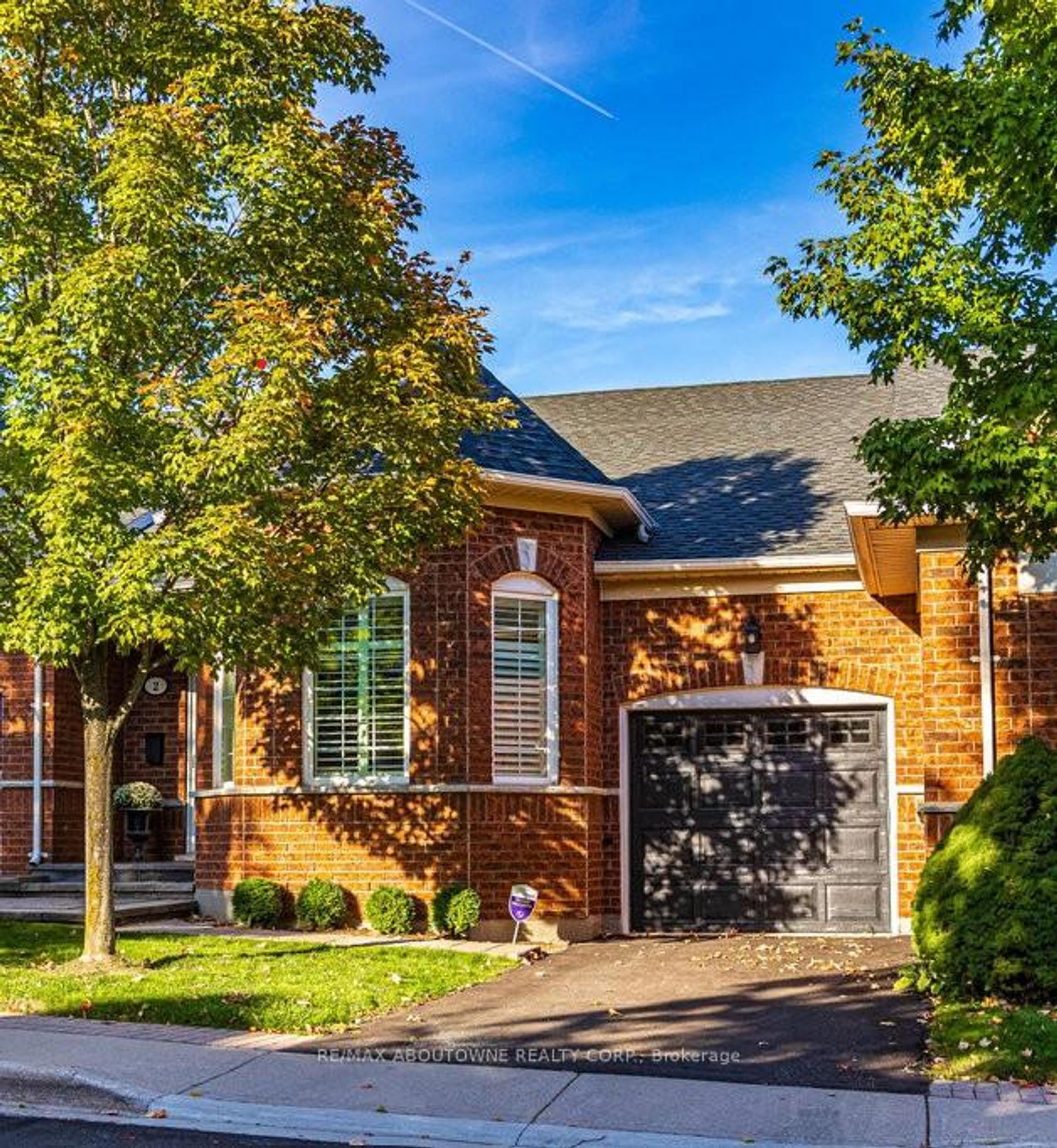 2 - 2590 Carberry Way, WM Westmount, Oakville 2