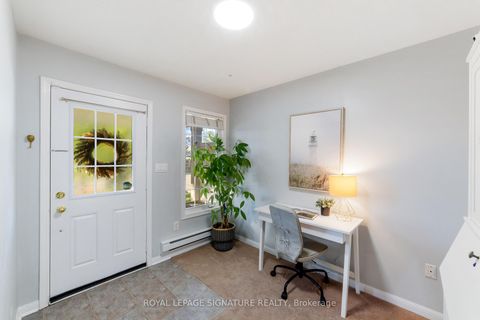 Photo 3 at 3113 Stornoway Circle, BC Bronte Creek, Oakville