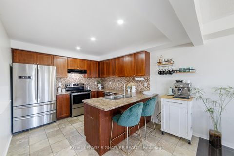 Photo 5 at 3113 Stornoway Circle, BC Bronte Creek, Oakville