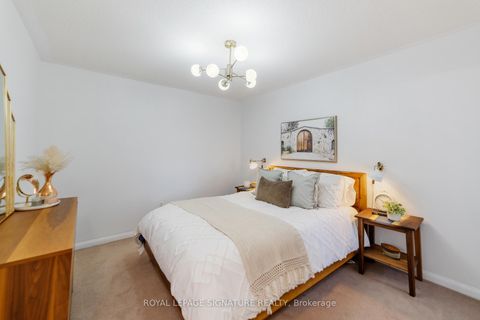 Photo 18 at 3113 Stornoway Circle, BC Bronte Creek, Oakville