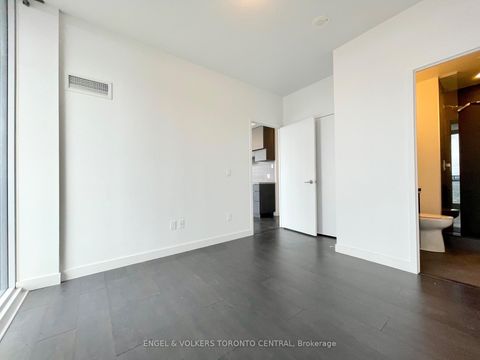 Photo 8 at 3002 - 8 Eglinton Avenue E, Mount Pleasant West, Toronto