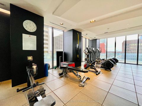 Photo 17 at 3002 - 8 Eglinton Avenue E, Mount Pleasant West, Toronto