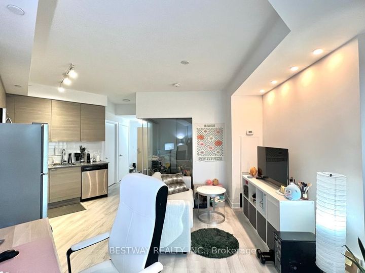 Photo 4 at 355 - 621 Sheppard Avenue E, Bayview Village, Toronto