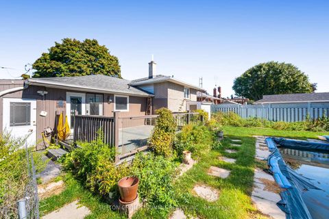 Photo 20 at 115 PARKWAY Avenue, Bowmanville, Clarington