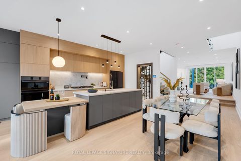 Photo 16 at 24 Elmsdale Road, East York, Toronto