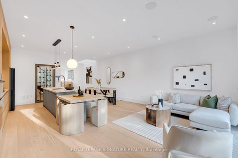 Photo 21 at 24 Elmsdale Road, East York, Toronto