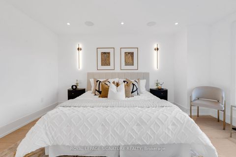 Photo 25 at 24 Elmsdale Road, East York, Toronto