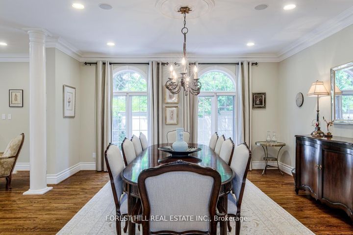 Photo 7 at 42 Aldershot Crescent, Windfields, Toronto