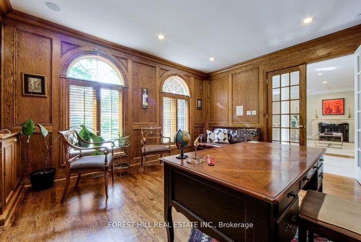 Photo 16 at 42 Aldershot Crescent, Windfields, Toronto