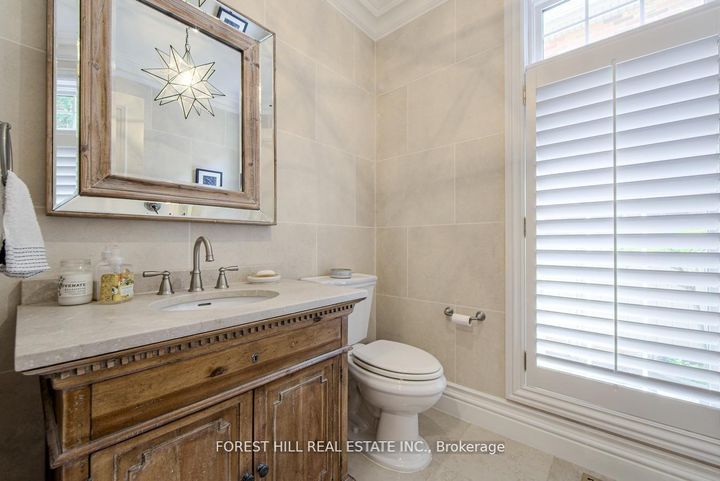 Photo 17 at 42 Aldershot Crescent, Windfields, Toronto