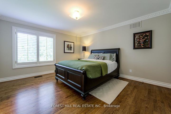 Photo 24 at 42 Aldershot Crescent, Windfields, Toronto