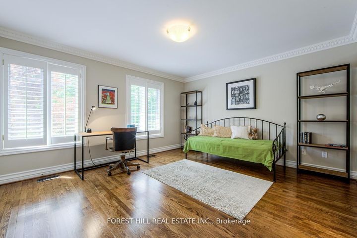 Photo 28 at 42 Aldershot Crescent, Windfields, Toronto
