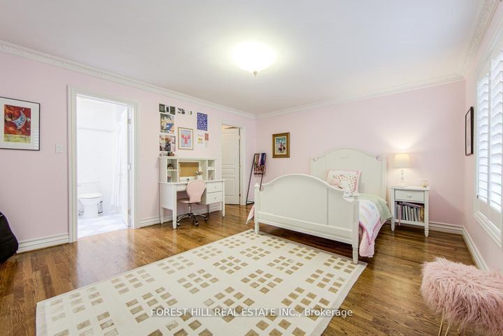 Photo 31 at 42 Aldershot Crescent, Windfields, Toronto