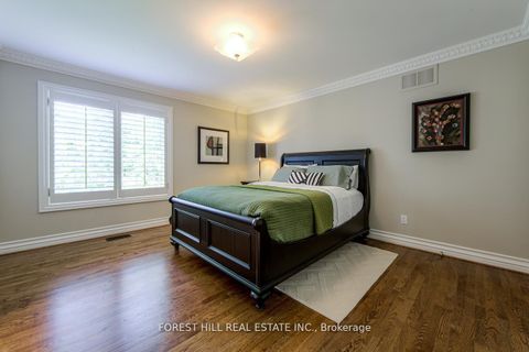 Photo 24 at 42 Aldershot Crescent, Windfields, Toronto