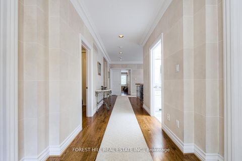Photo 29 at 42 Aldershot Crescent, Windfields, Toronto