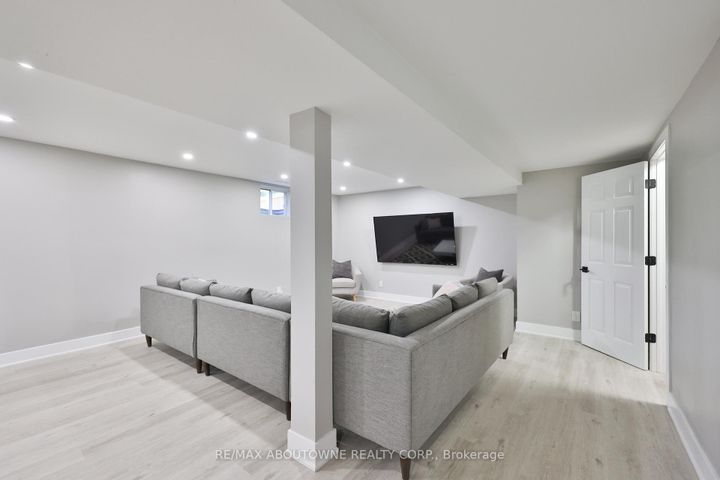Photo 28 at 1131 Carol Street, Brant, Burlington