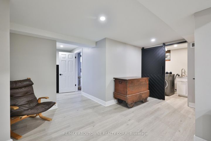 Photo 31 at 1131 Carol Street, Brant, Burlington