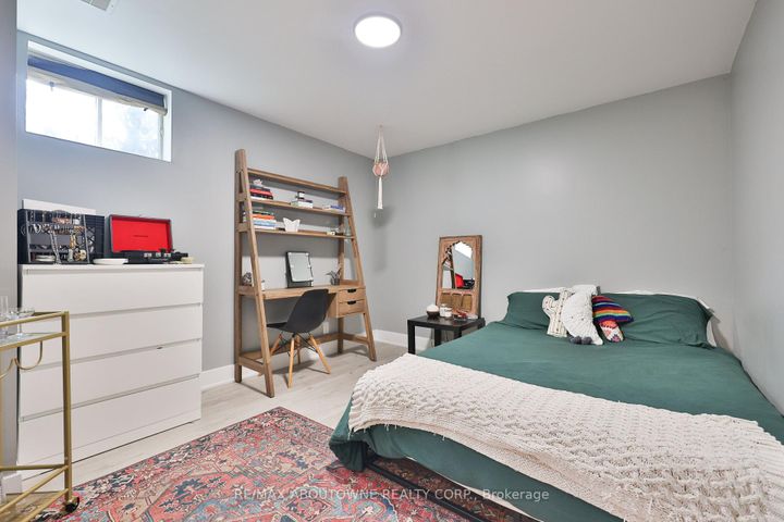 Photo 34 at 1131 Carol Street, Brant, Burlington